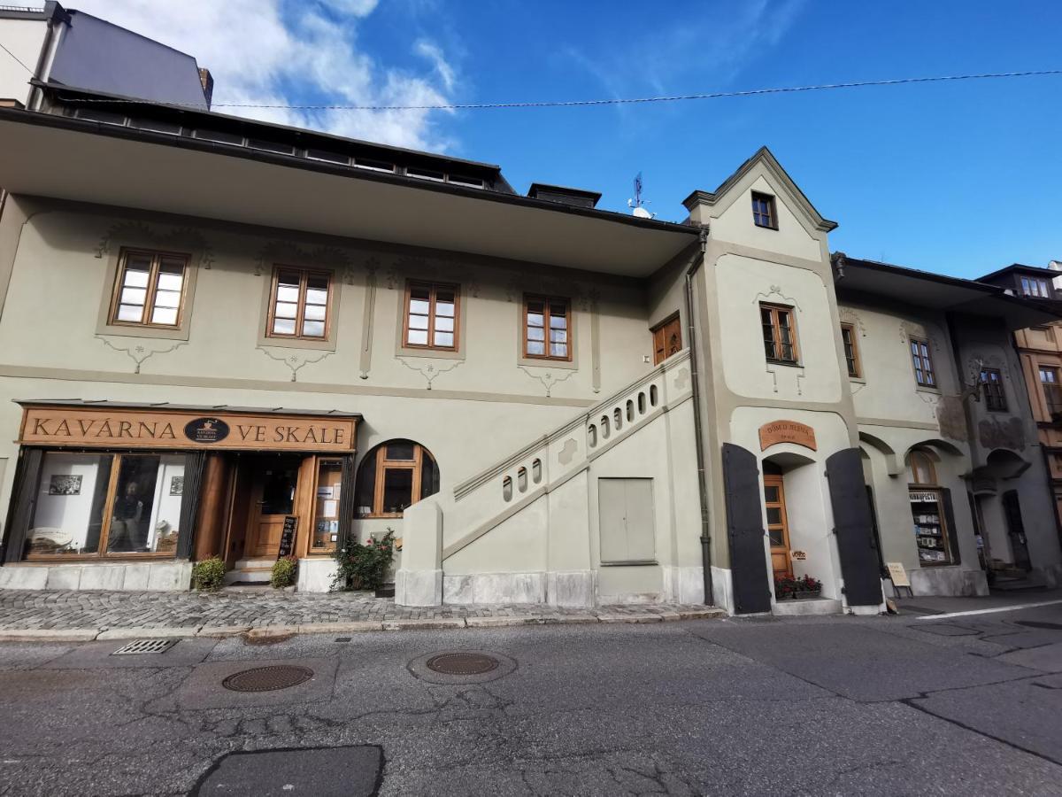 Dum U Jelena Apartment Vimperk Bagian luar foto
