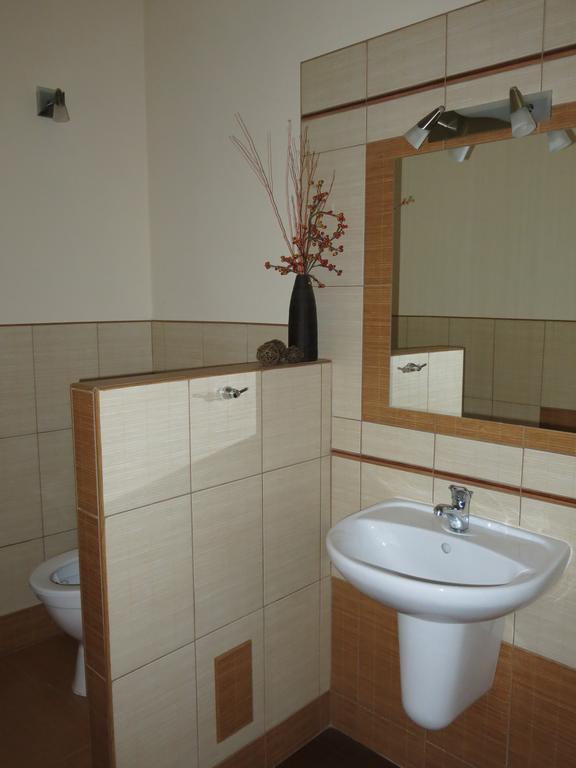 Dum U Jelena Apartment Vimperk Ruang foto